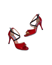 画像をギャラリービューアに読み込む, RED x BLACK PATENT LEATHER HEEL SANDALS<br>(レッド x ブラックパテントレザー ヒールサンダル)