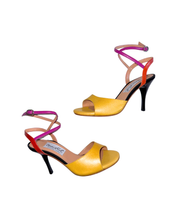 画像をギャラリービューアに読み込む, YELLOW SUEDE BALLERINA HEEL SANDALS (イエロー スエード バレリーナヒール)